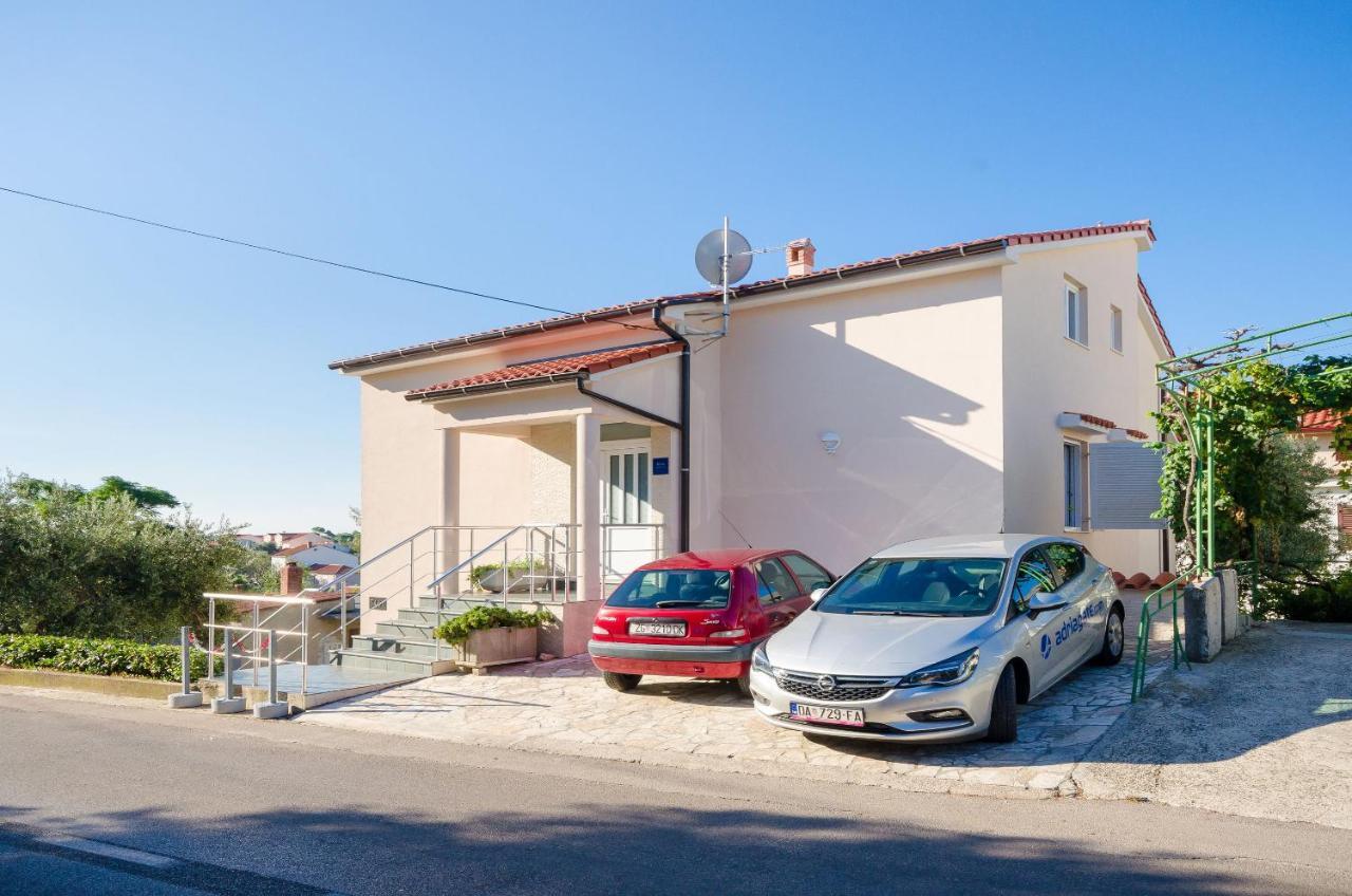 Apartments Blazenka Banjol Exterior foto